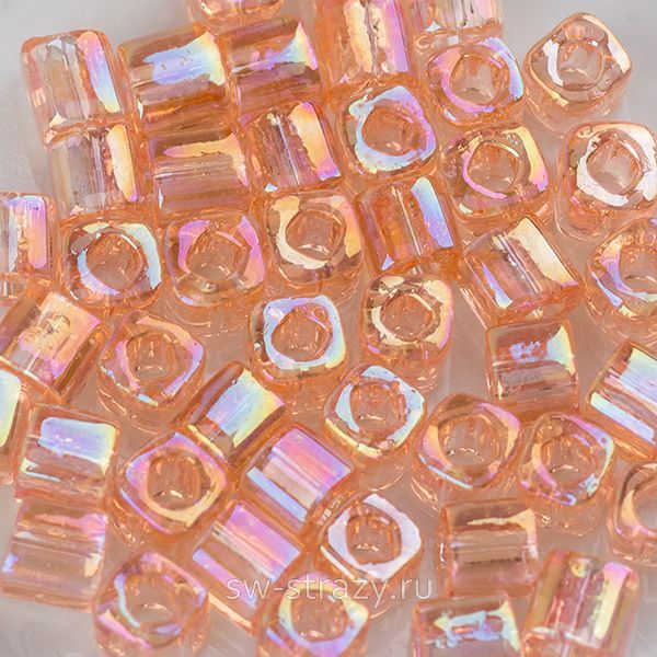 Бисер Cube 4 mm #0169 Прозрачный радужный розалин
